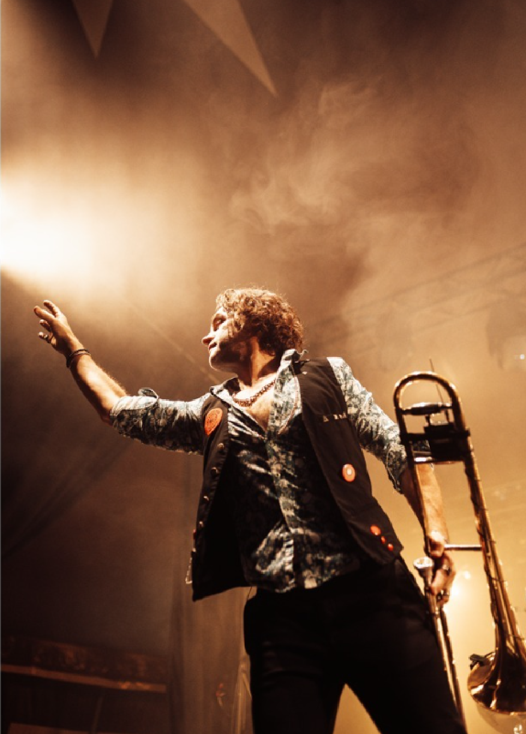 photo de concert, la caravanne passe